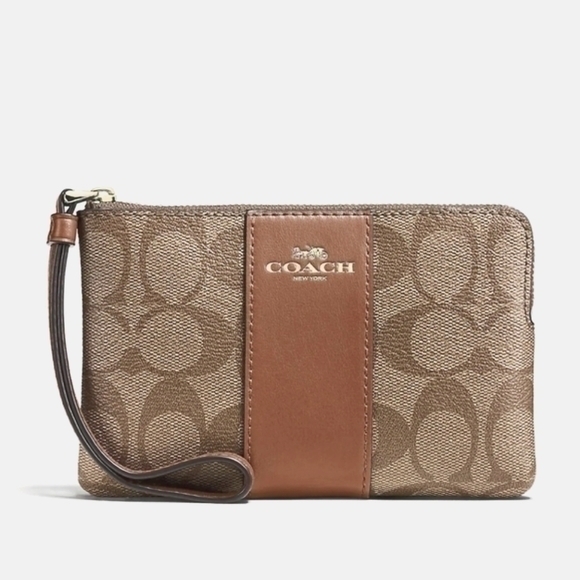NWT Coach Corner Zip Wristlet In Signature Canvas - Picture 1 of 3